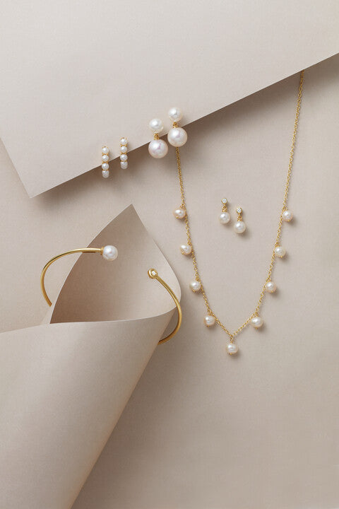 Gold Pearl Necklace